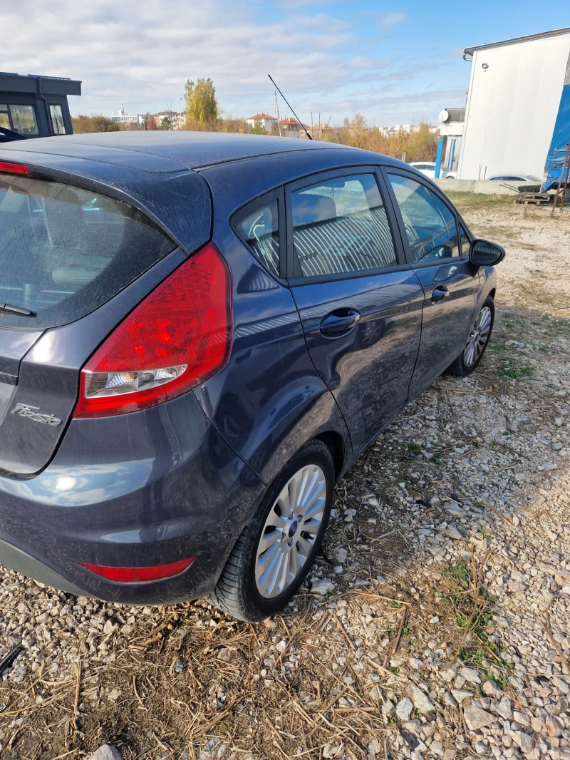 Ford Fiesta, снимка 5 - Автомобили и джипове - 48367701