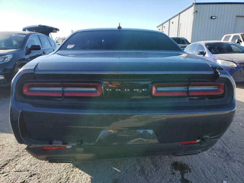 Dodge Challenger SXT, снимка 5 - Автомобили и джипове - 48539275