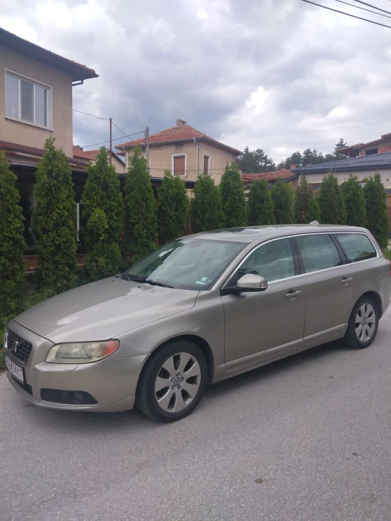 Volvo V70 D5 4x4, снимка 3 - Автомобили и джипове - 52308006