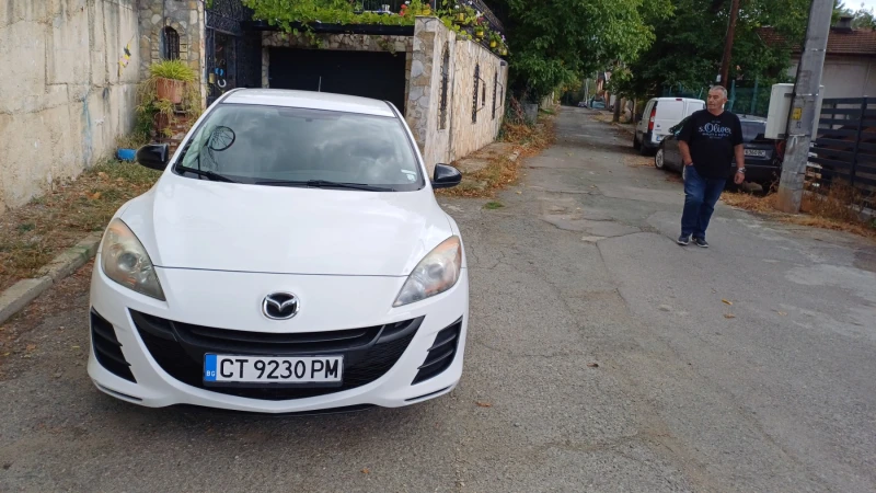 Mazda 3 хечбек