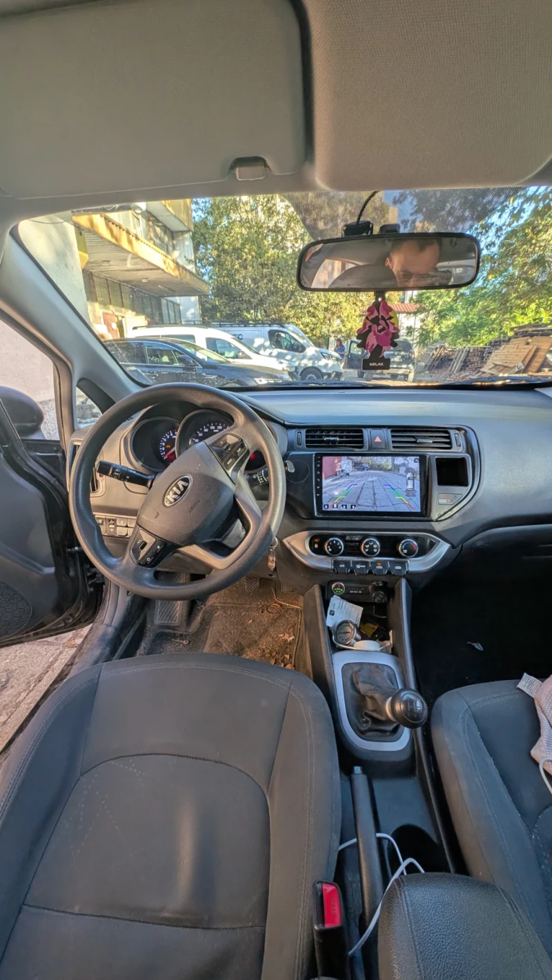 Kia Rio 1.2 фабрична газ, снимка 6 - Автомобили и джипове - 53020561