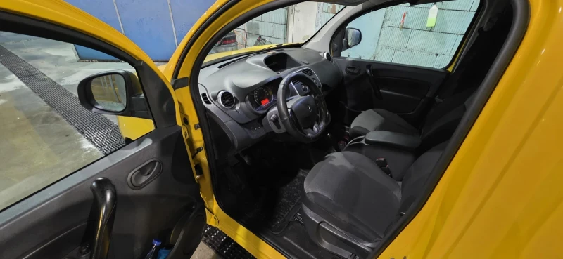 Renault Kangoo, снимка 7 - Автомобили и джипове - 52291069