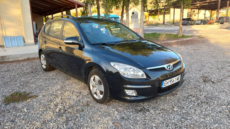 Hyundai I30 1.6 CRDI, снимка 2 - Автомобили и джипове - 52324208