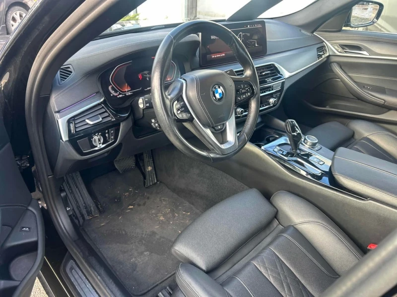 BMW 530 * 530i xDrive * CARFAX * БЕЗ ПЪРВОНАЧАЛНА ВНОСКА, снимка 5 - Автомобили и джипове - 52690468