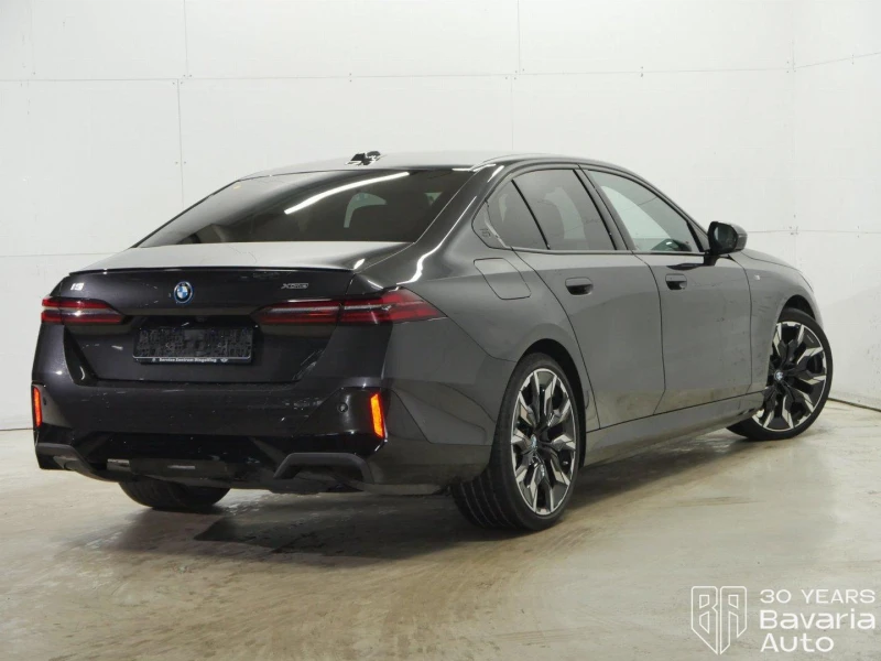BMW i5 40 xDrive M Sport Paket, снимка 3 - Автомобили и джипове - 52833561