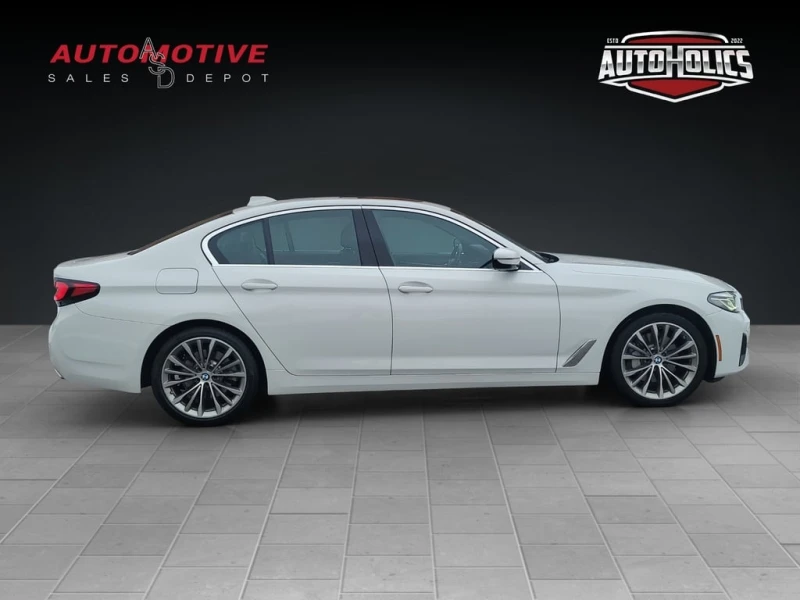 BMW 530 i xDrive 2022 * CARFAX * БЕЗ ПЪРВОНАЧАЛНА ВНОСКА, снимка 4 - Автомобили и джипове - 52888654