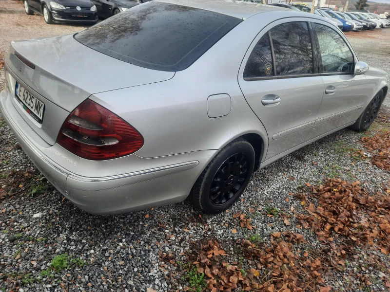 Mercedes-Benz E 220 2004, снимка 5 - Автомобили и джипове - 53028798