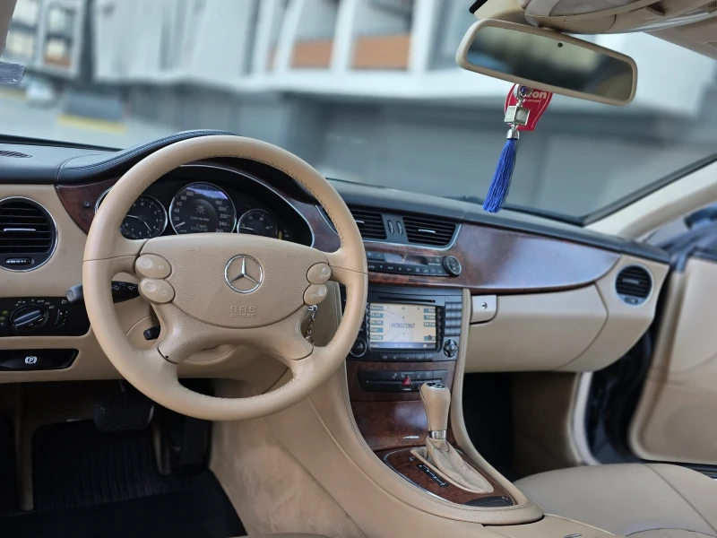Mercedes-Benz CLS 320 3.2 CDI, снимка 10 - Автомобили и джипове - 53077633