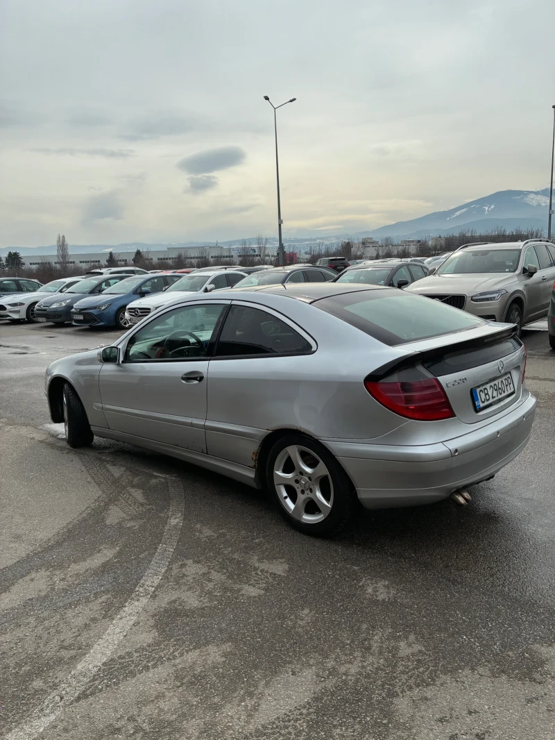 Mercedes-Benz C 220 Coupe, снимка 2 - Автомобили и джипове - 53597674