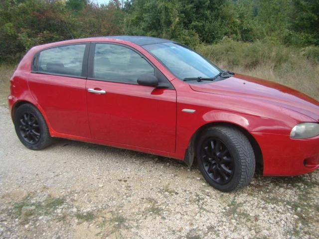 Alfa Romeo 147, снимка 4 - Автомобили и джипове - 49540467