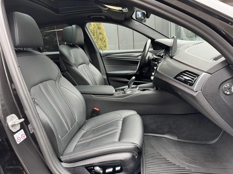 BMW 530 d xDrive, снимка 13 - Автомобили и джипове - 53507038
