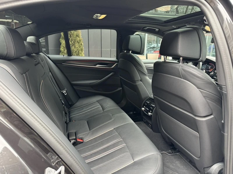 BMW 530 d xDrive, снимка 14 - Автомобили и джипове - 53507038