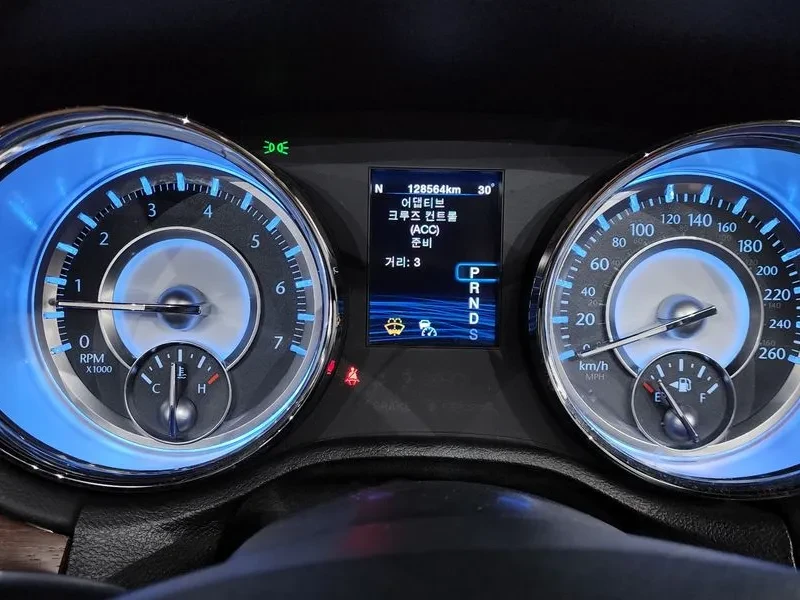 Chrysler 300c 3.6 AWD - САМО 30% АВАНС, снимка 8 - Автомобили и джипове - 55991366