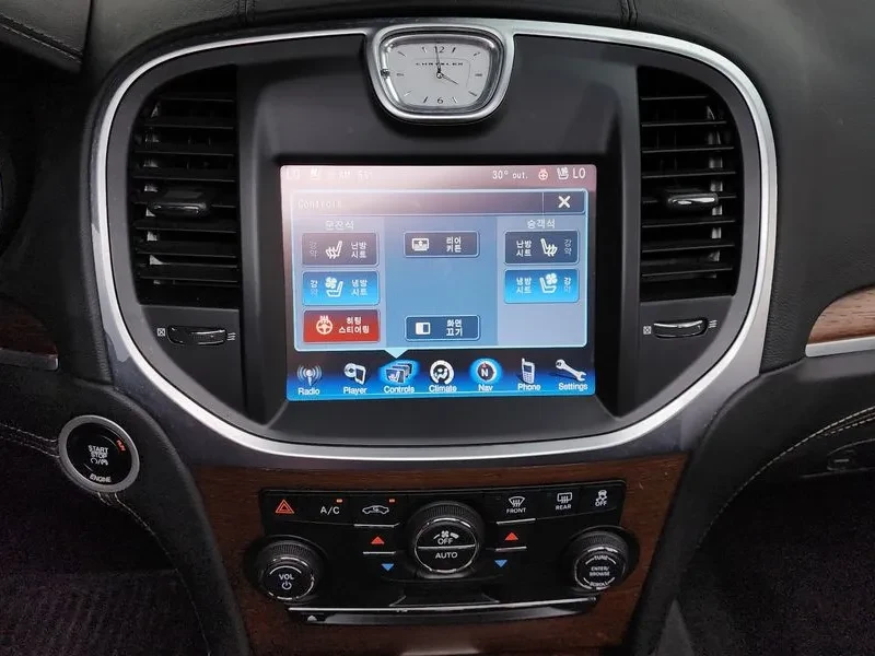 Chrysler 300c 3.6 AWD - САМО 30% АВАНС, снимка 14 - Автомобили и джипове - 55991366