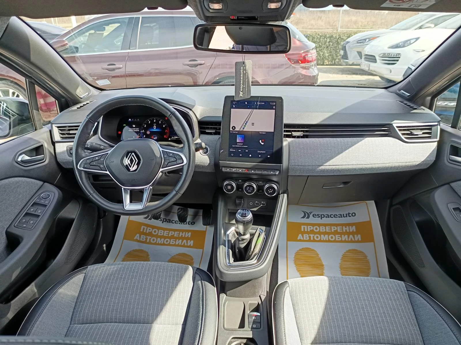 Renault Clio techno TCe 100 LPG, снимка 8 - Автомобили и джипове - 48425310