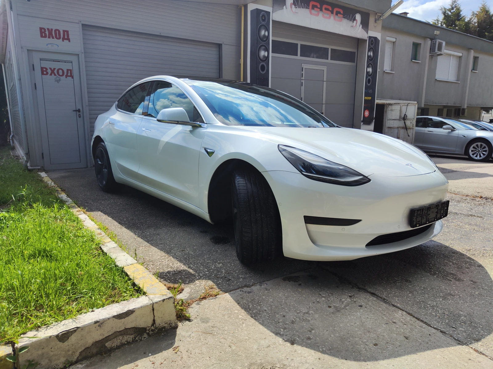 Tesla Model 3 Standart Range Plus - изображение 5