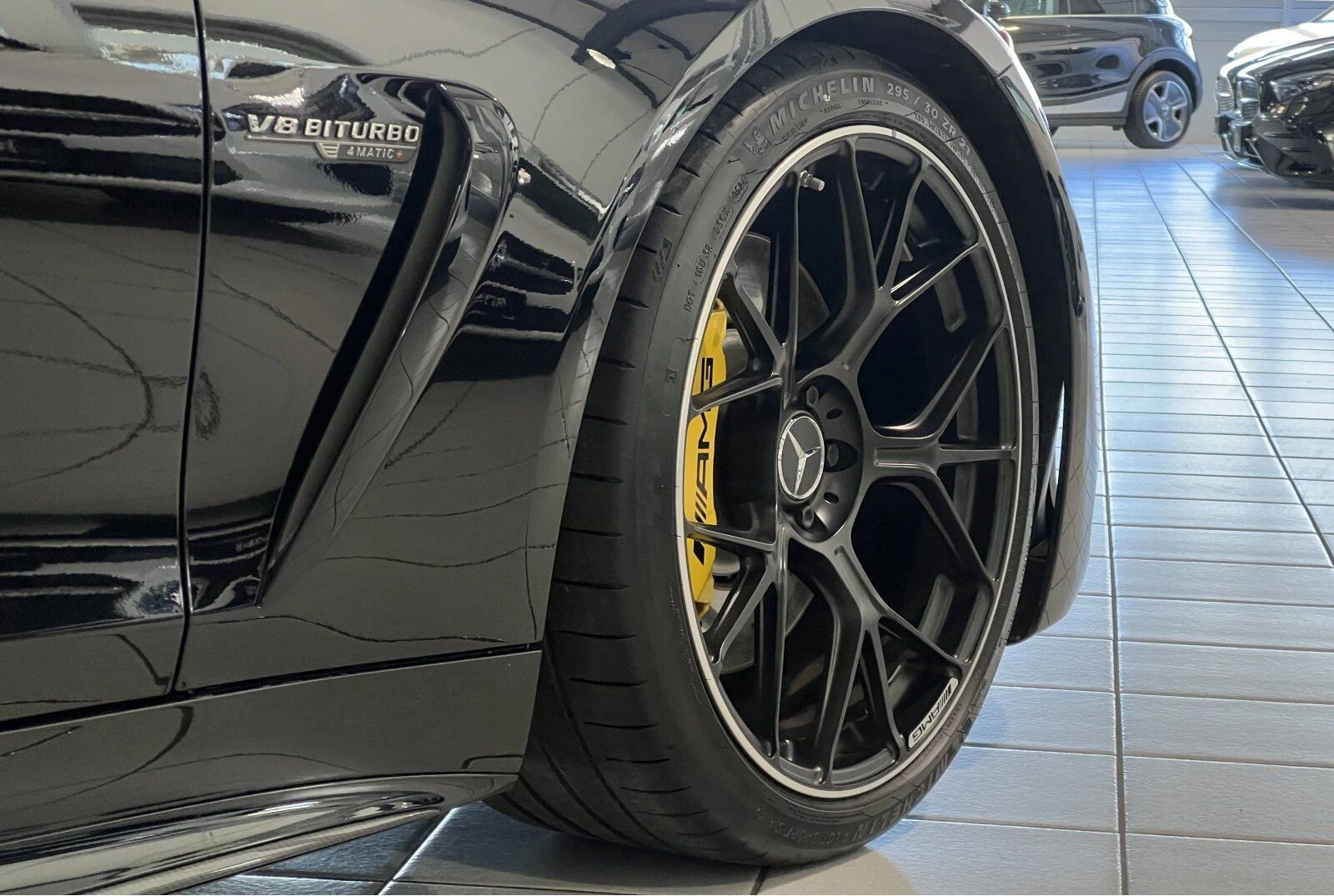 Mercedes-Benz AMG GT 63 COUPE/4M/FULL CARBON/BURM/PANO/ACTIVE RIDE/HUD/ - изображение 5