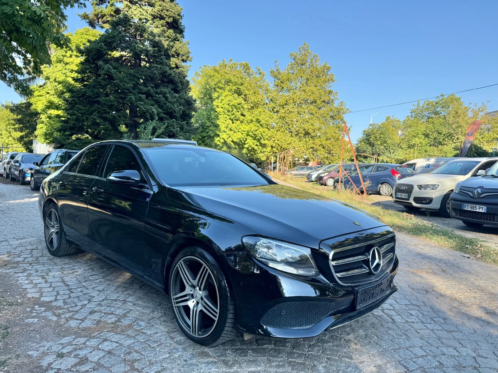 Mercedes-Benz E 220 9G* Кожа* Нави* LED* ВИДЕО - изображение 4
