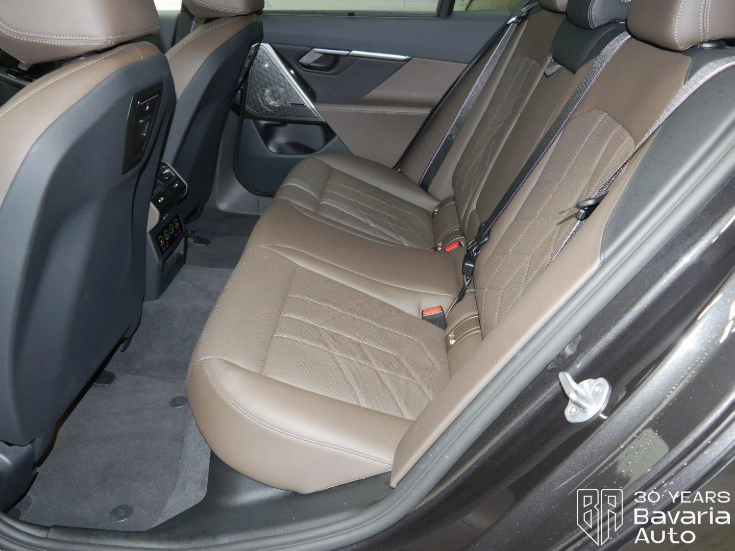 BMW i5 40 xDrive M Sport Paket | Mobile.bg � ����������� 8