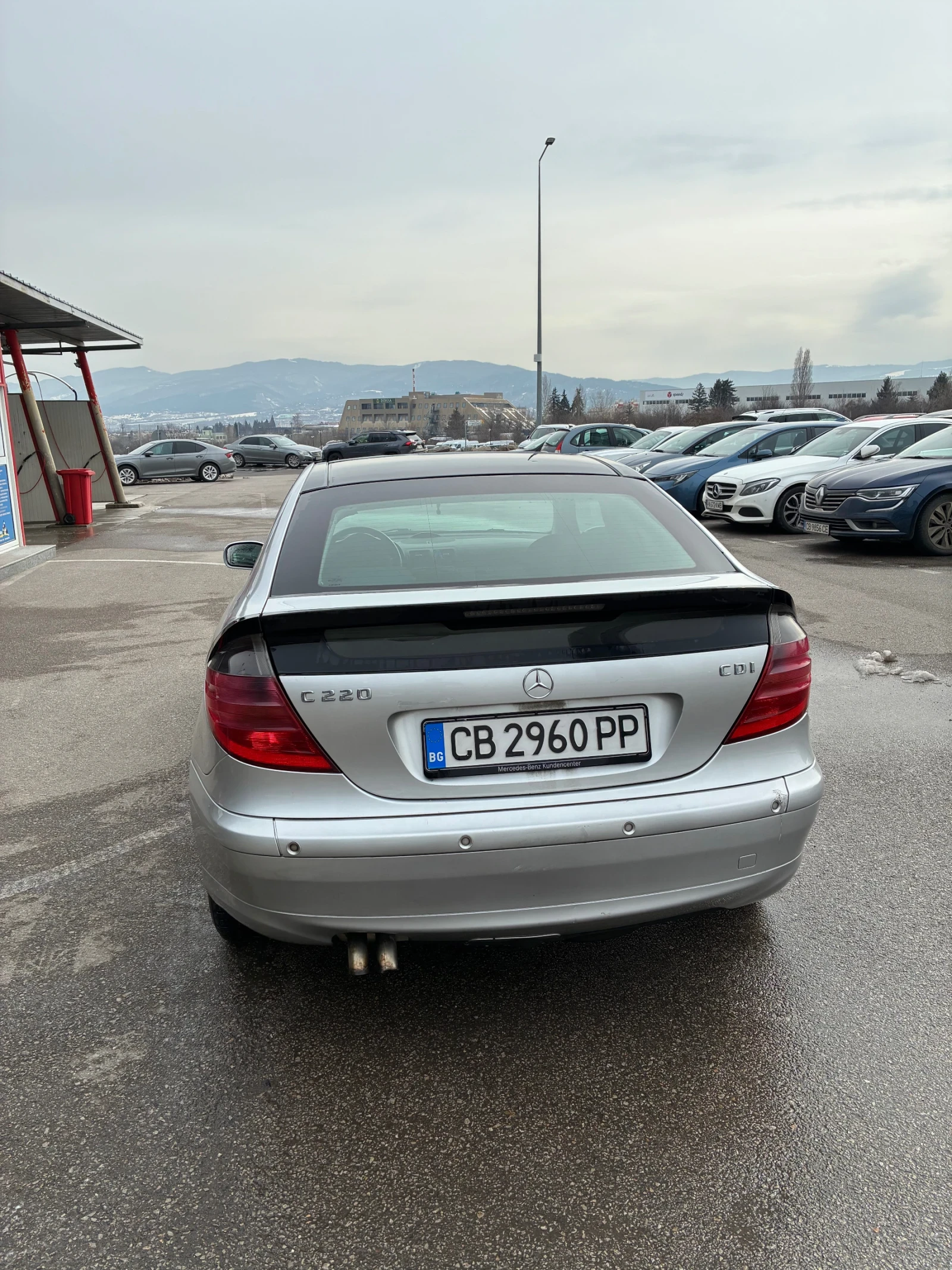 Mercedes-Benz C 220 Coupe, снимка 3 - Автомобили и джипове - 53597674