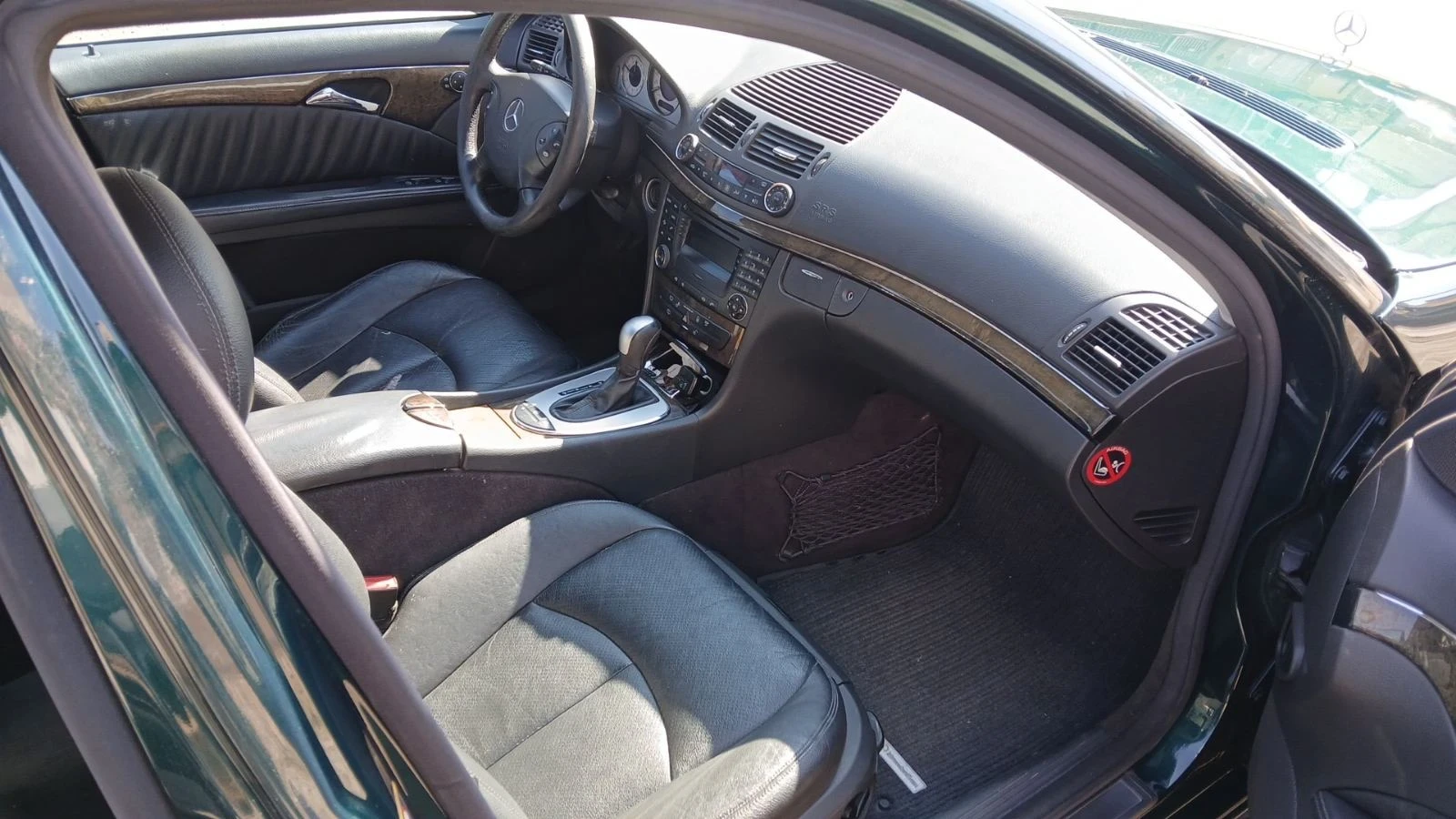 Mercedes-Benz E 320, снимка 5 - Автомобили и джипове - 53746006