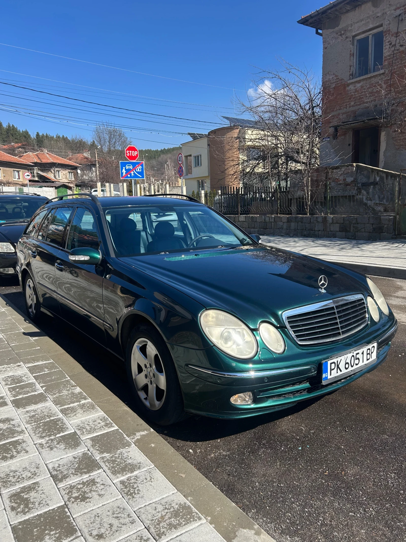 Mercedes-Benz E 320