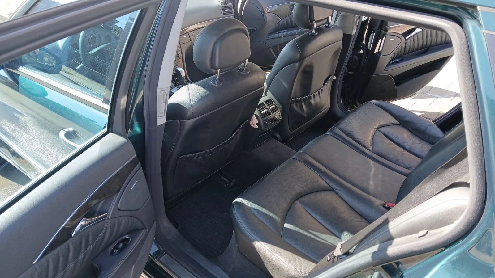 Mercedes-Benz E 320, снимка 6 - Автомобили и джипове - 53746006