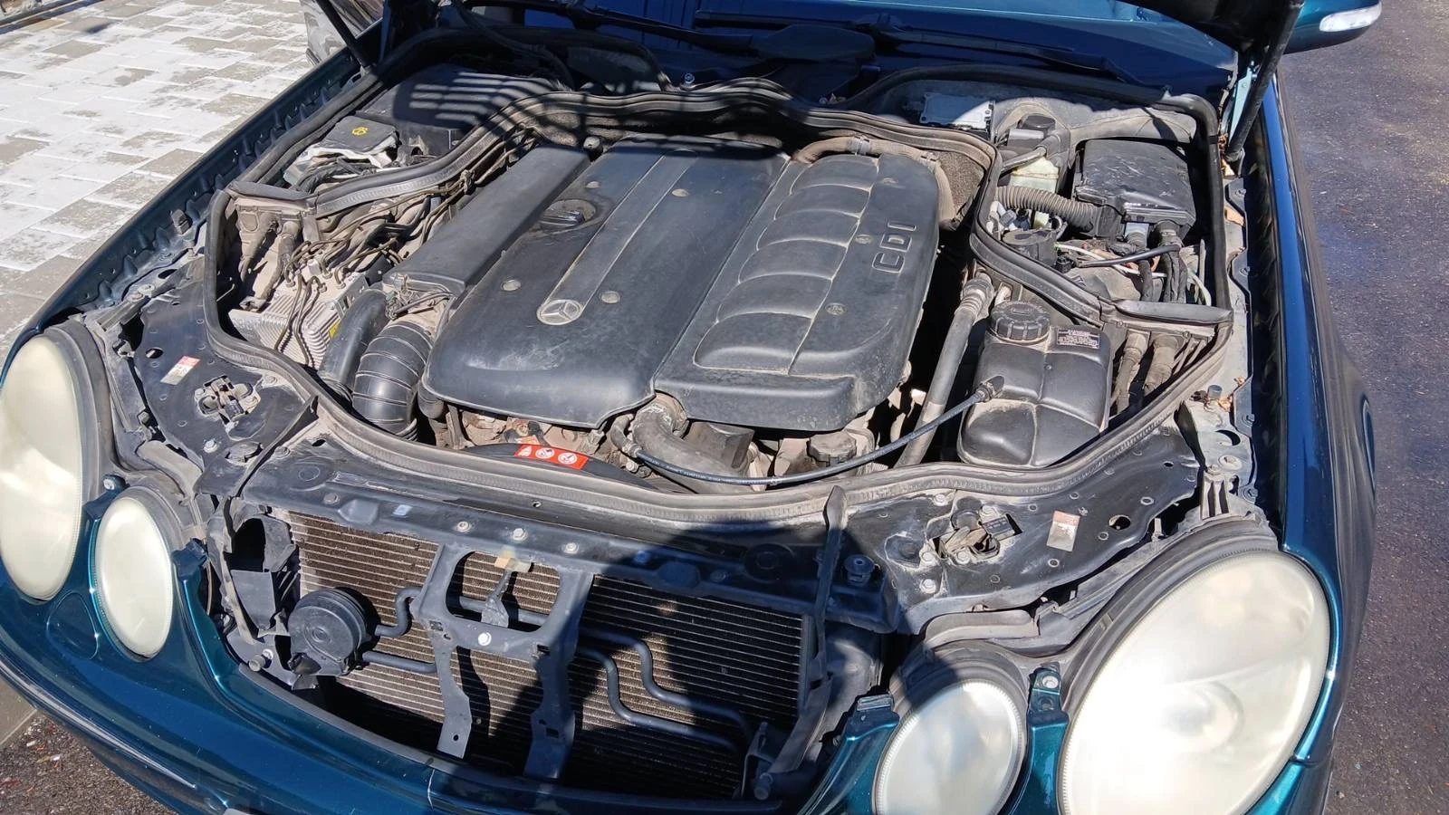 Mercedes-Benz E 320, снимка 14 - Автомобили и джипове - 53746006