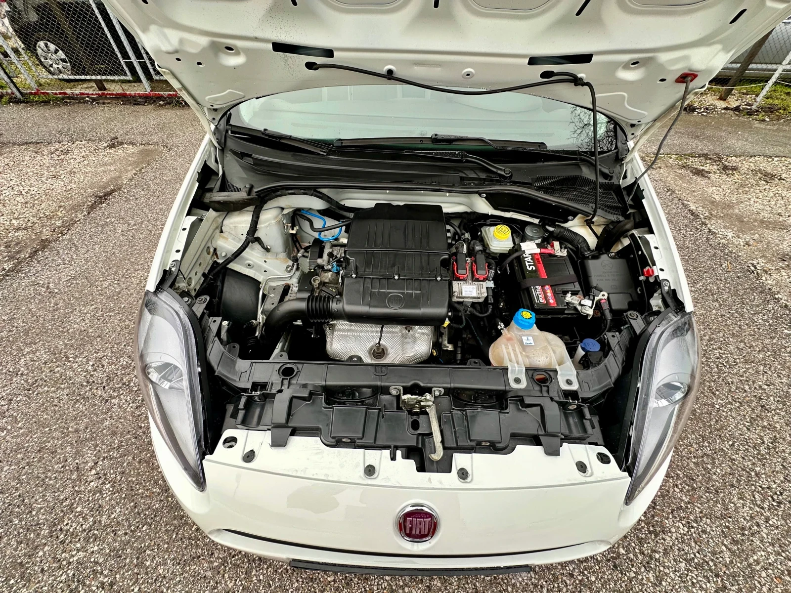 Fiat Punto 1.2 EVO, снимка 15 - Автомобили и джипове - 53961132