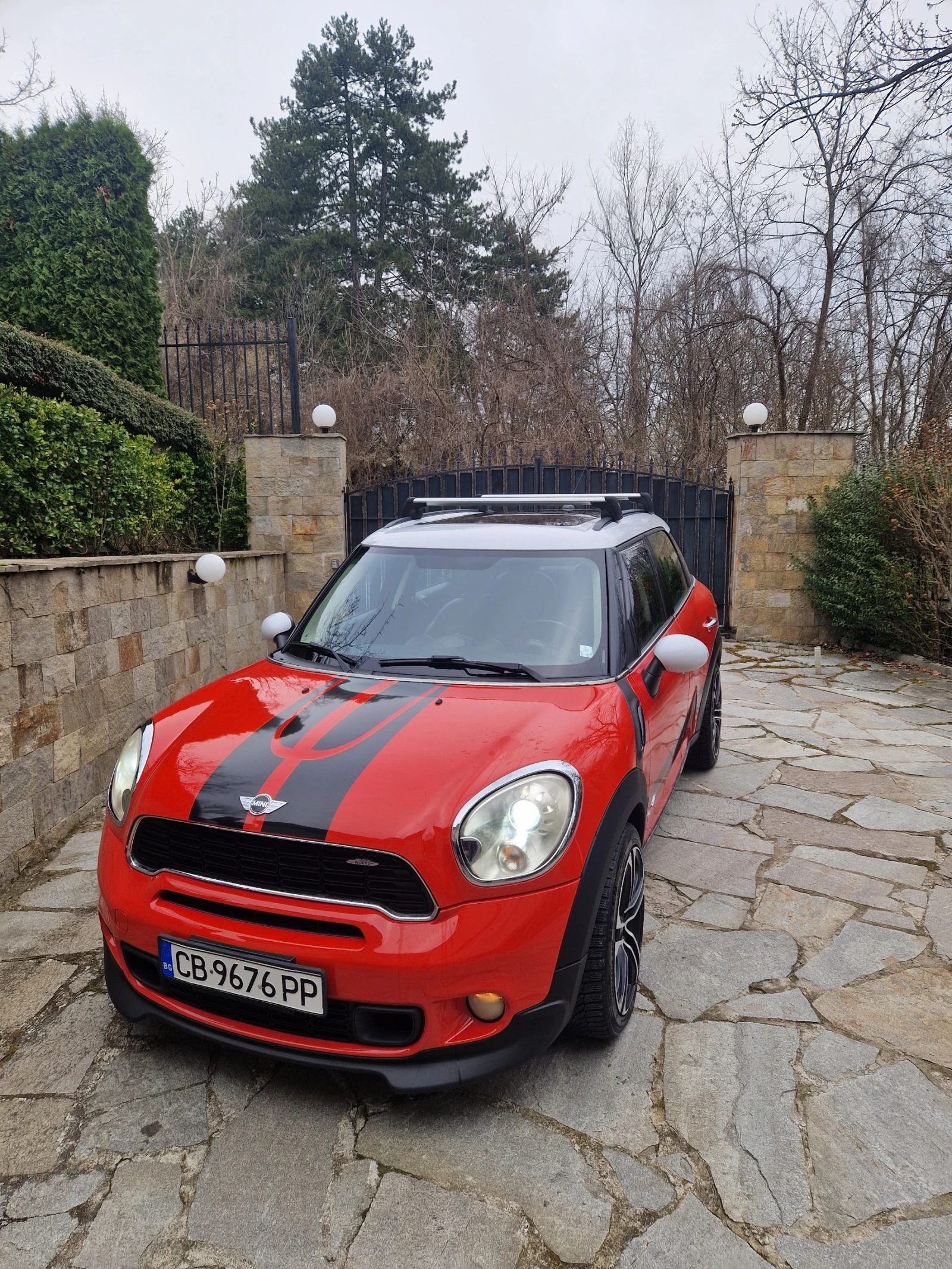 Mini John Cooper Works, снимка 2 - Автомобили и джипове - 54046524