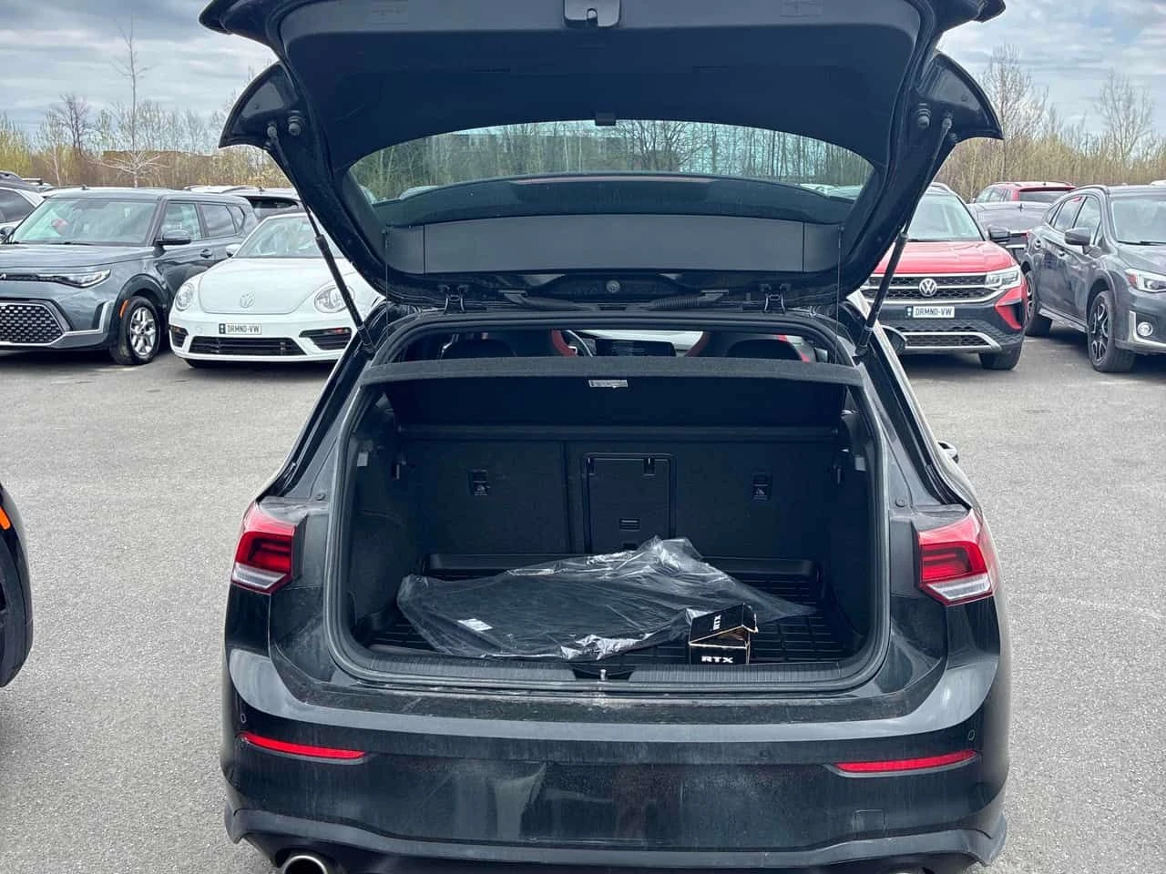 VW Golf GTI* Performance* АВТОКРЕДИТ БЕЗ ПЪРВОНАЧАЛНА ВНОС, снимка 15 - Автомобили и джипове - 54607480