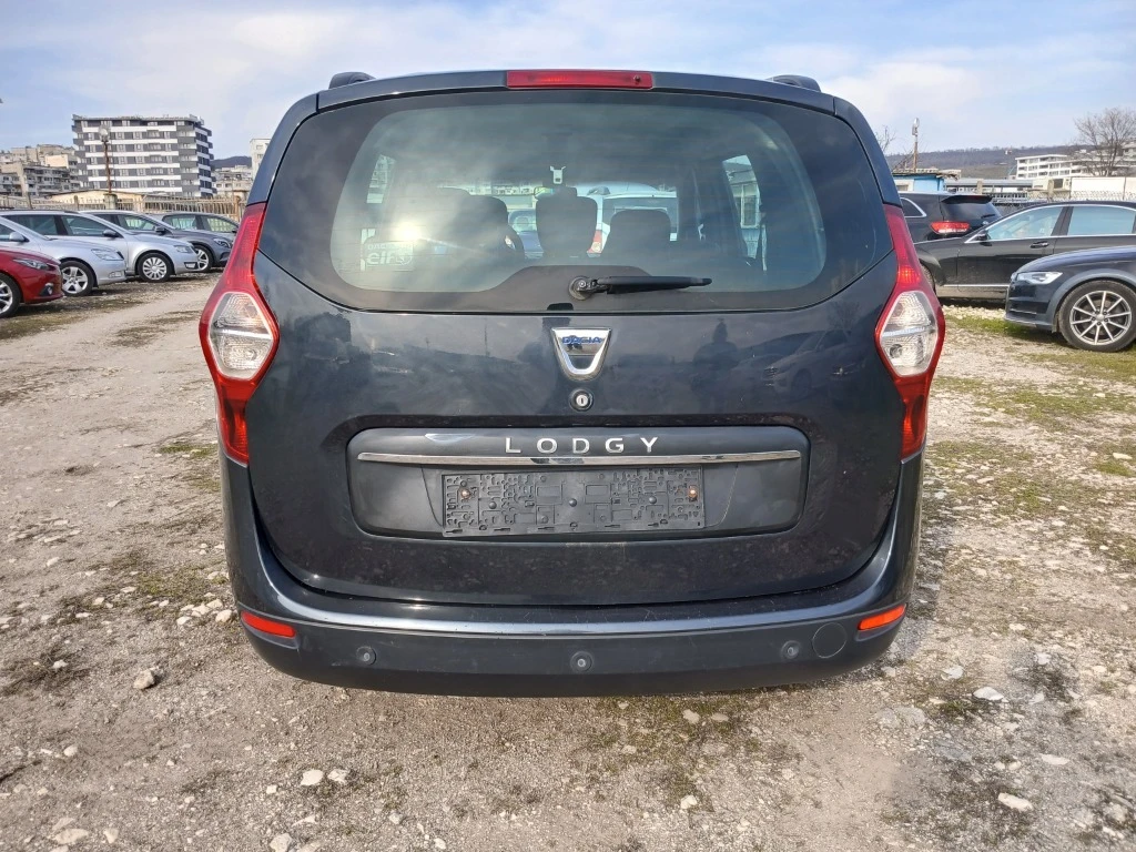 Dacia Lodgy 1.6 Бензин, снимка 4 - Автомобили и джипове - 54861403