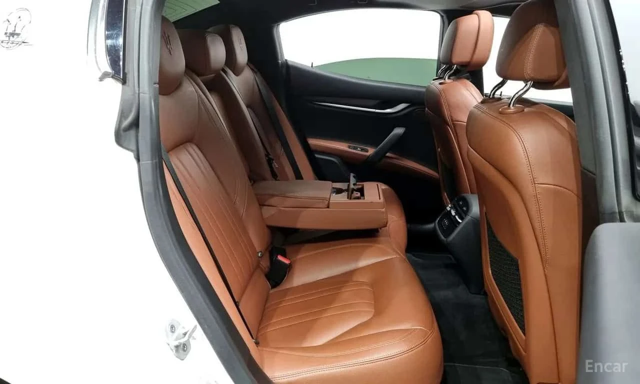 Maserati Ghibli * 3.0 Diesel * ЦЕНА ДО БГ, снимка 13 - Автомобили и джипове - 55578538