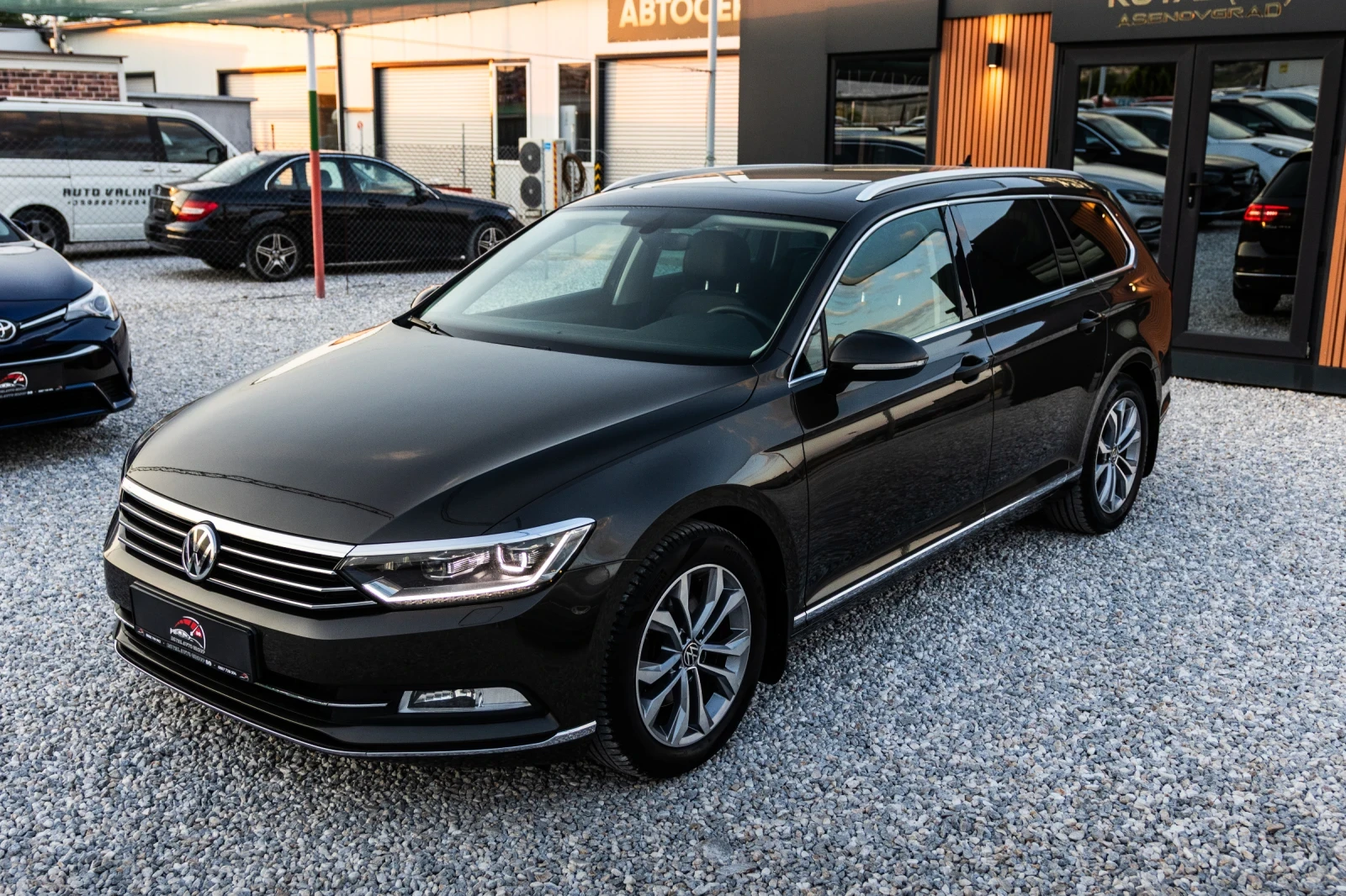 VW Passat  2.0TDI::Highline+ ::DSG6, снимка 2 - Автомобили и джипове - 55619616