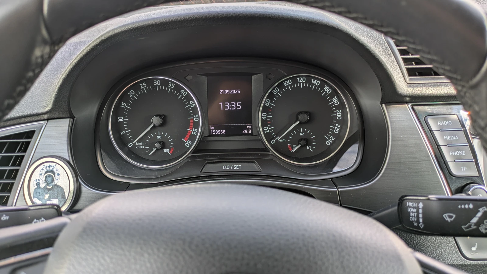 Skoda Fabia, снимка 8 - Автомобили и джипове - 56246573
