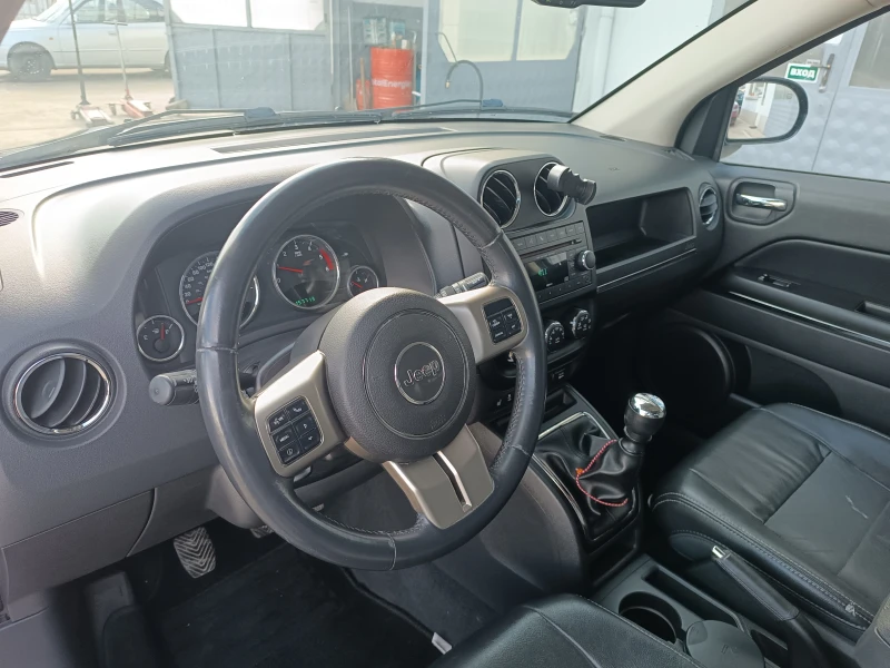 Jeep Compass 2.2d 157000km! KATO HOB, снимка 13 - Автомобили и джипове - 48865659