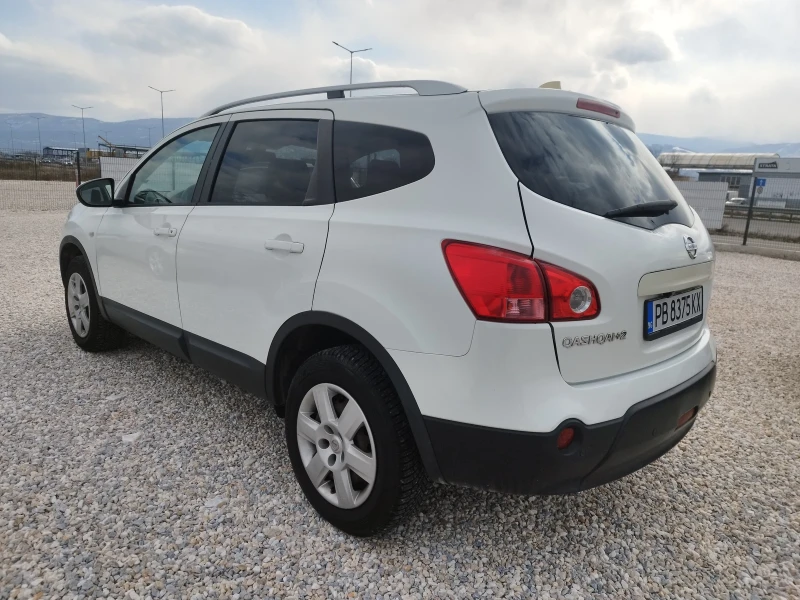 Nissan Qashqai 1.6i 7местен, снимка 7 - Автомобили и джипове - 49224440