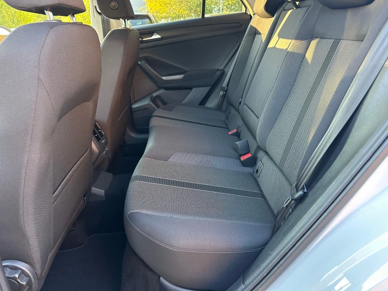 VW T-Roc 1.0TSI LIFE-110kc FACE 34хил.км, снимка 10 - Автомобили и джипове - 52155515
