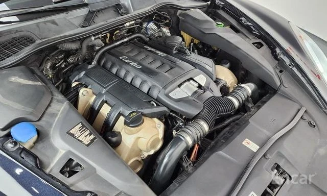 Porsche Cayenne 4.8 Turbo | ПАНОРАМА | МАСАЖ | ОБДУХВАНЕ | , снимка 6 - Автомобили и джипове - 54340668