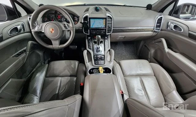 Porsche Cayenne 4.8 Turbo | ПАНОРАМА | МАСАЖ | ОБДУХВАНЕ | , снимка 7 - Автомобили и джипове - 54340668