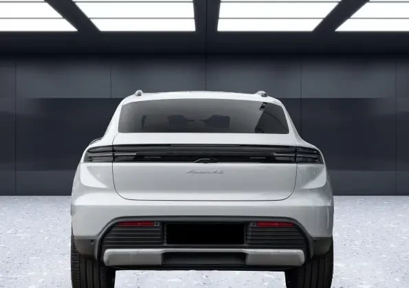 Porsche Macan 4S = Black Pack = Гаранция, снимка 2 - Автомобили и джипове - 55085548
