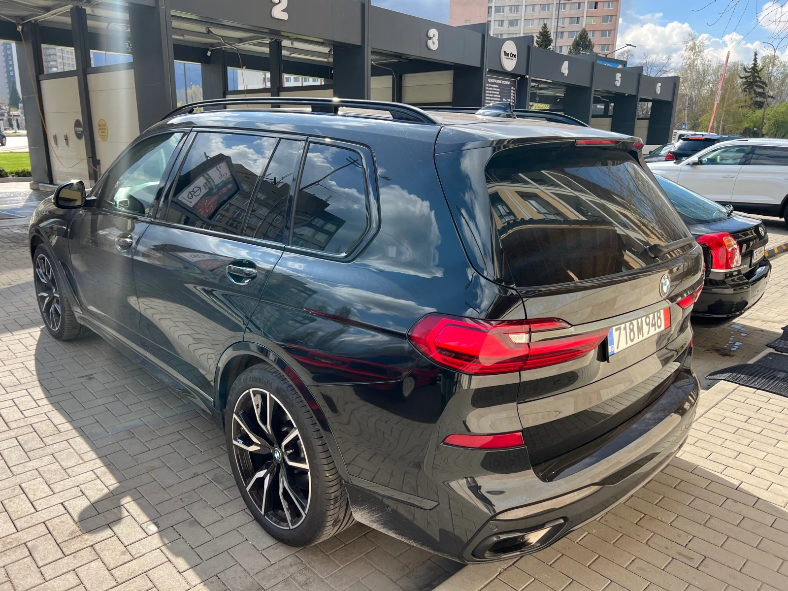 BMW X7 XDrive40i M Black Edition - изображение 5