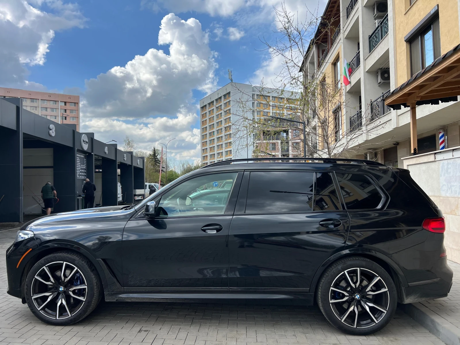BMW X7 XDrive40i M Black Edition - изображение 6
