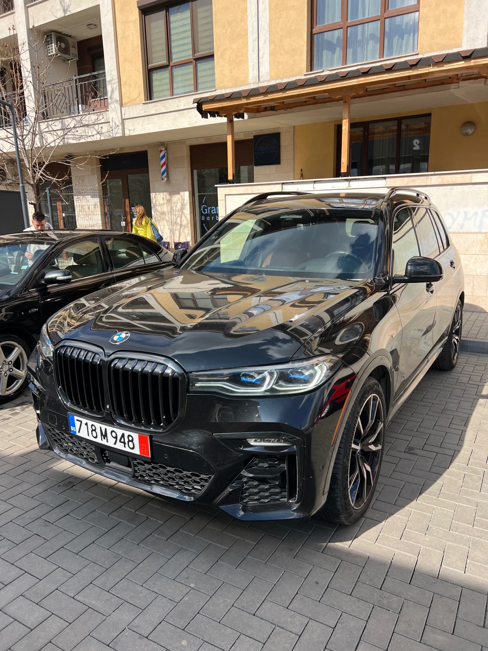BMW X7 XDrive40i M Black Edition - изображение 2