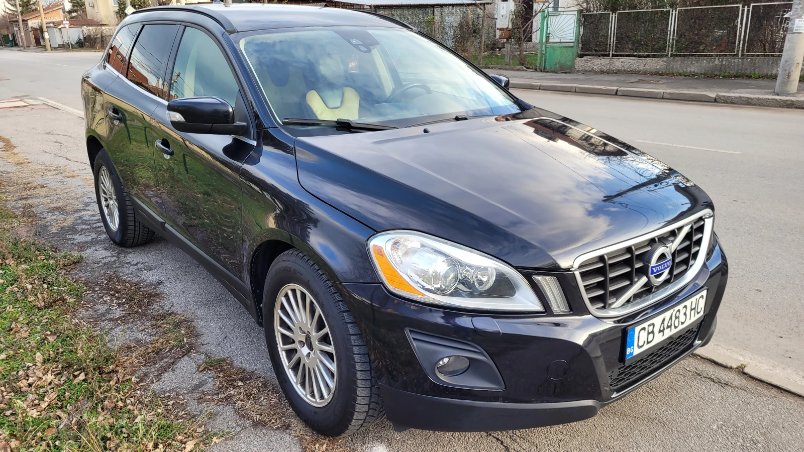 Volvo XC60 2.4d 185кс 160000км АВТОМАТ - изображение 10