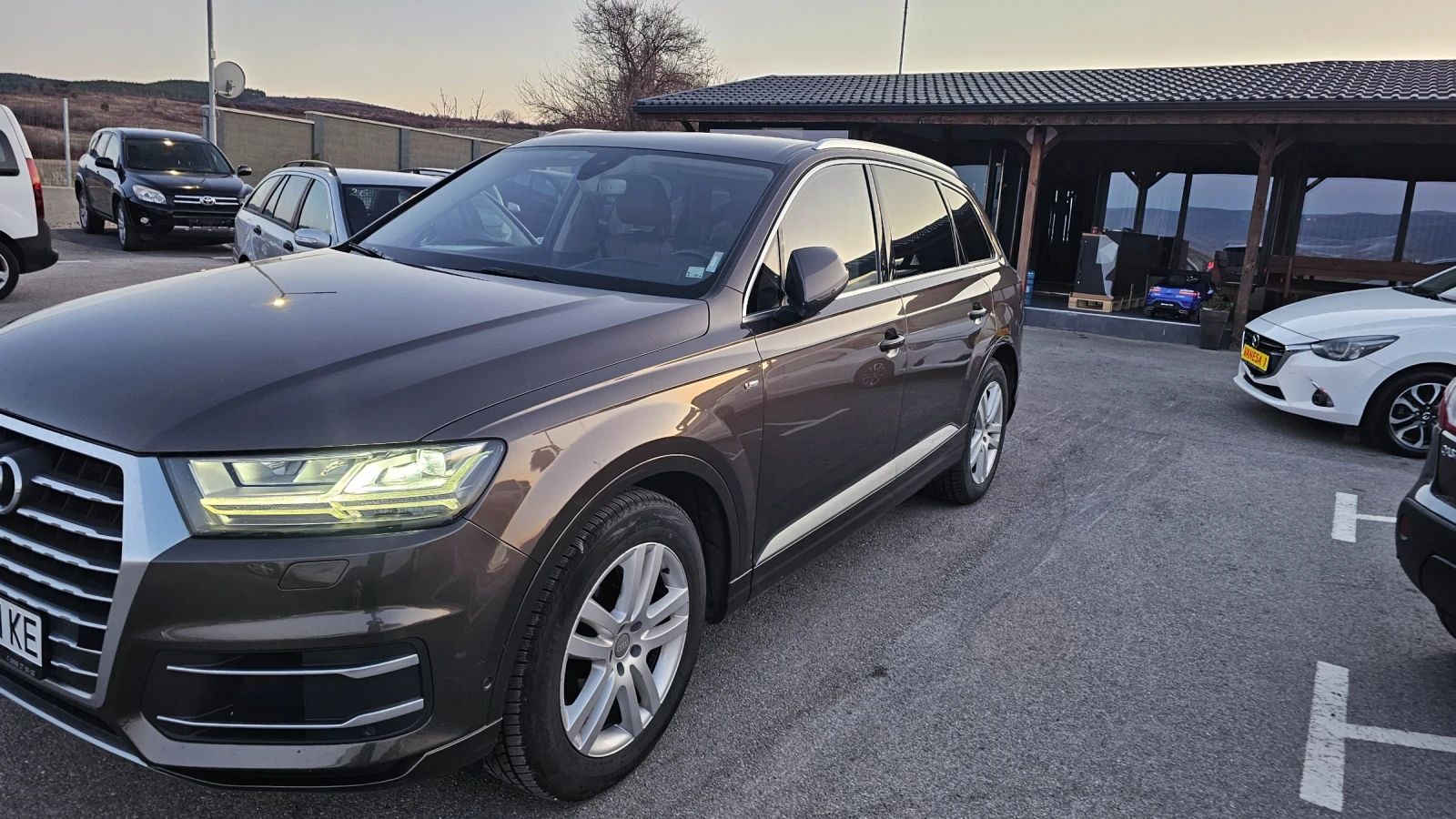 Audi Q7 MATRIX---FULL, снимка 5 - Автомобили и джипове - 53448161