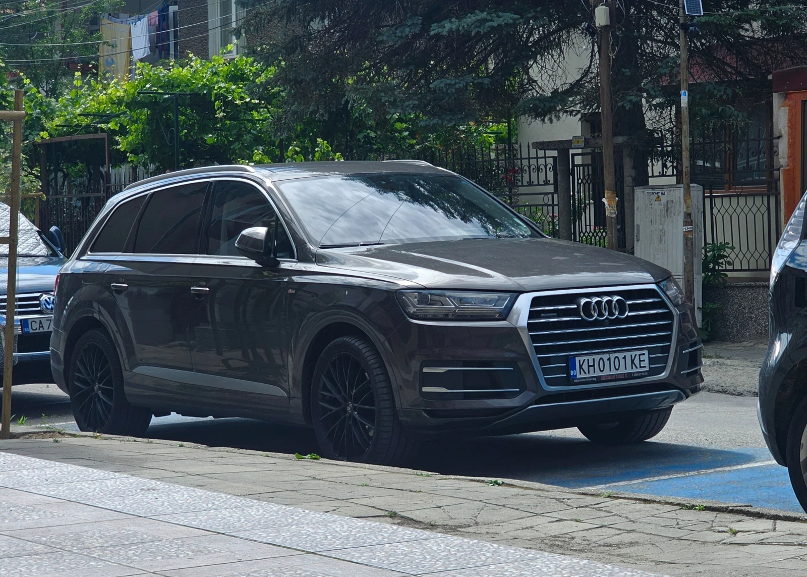 Audi Q7 MATRIX---FULL