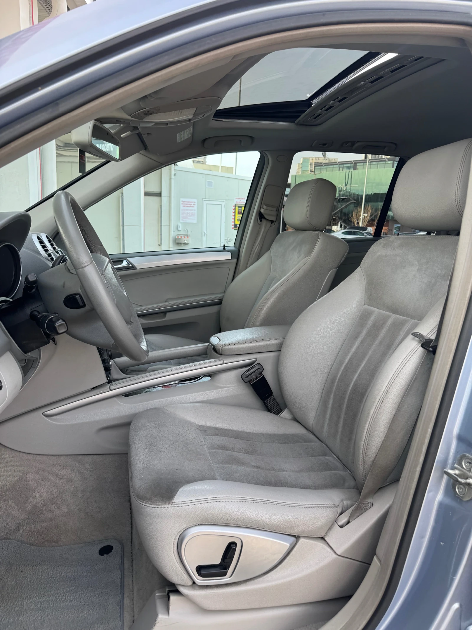 Mercedes-Benz ML 320 2 ри Собственик 3.2cdi Въздух , снимка 7 - Автомобили и джипове - 53761697