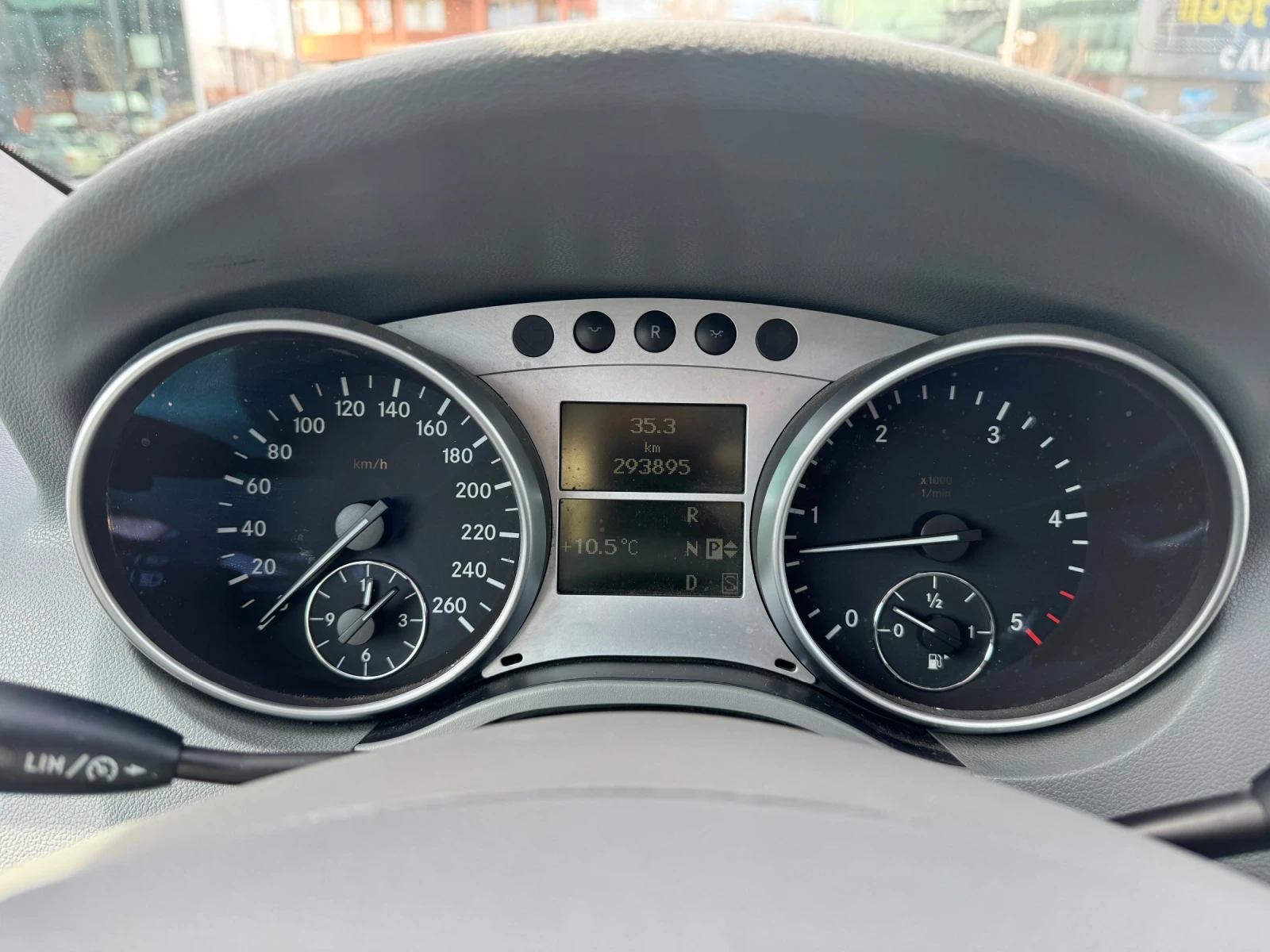 Mercedes-Benz ML 320 2 ри Собственик 3.2cdi Въздух , снимка 13 - Автомобили и джипове - 53761697