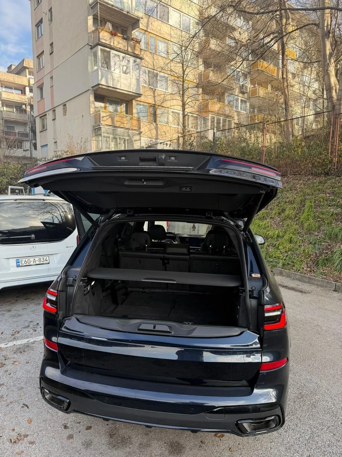 BMW X7 40d* M-Sport* xDrive* Pano* HUD* 360, снимка 4 - Автомобили и джипове - 53765877